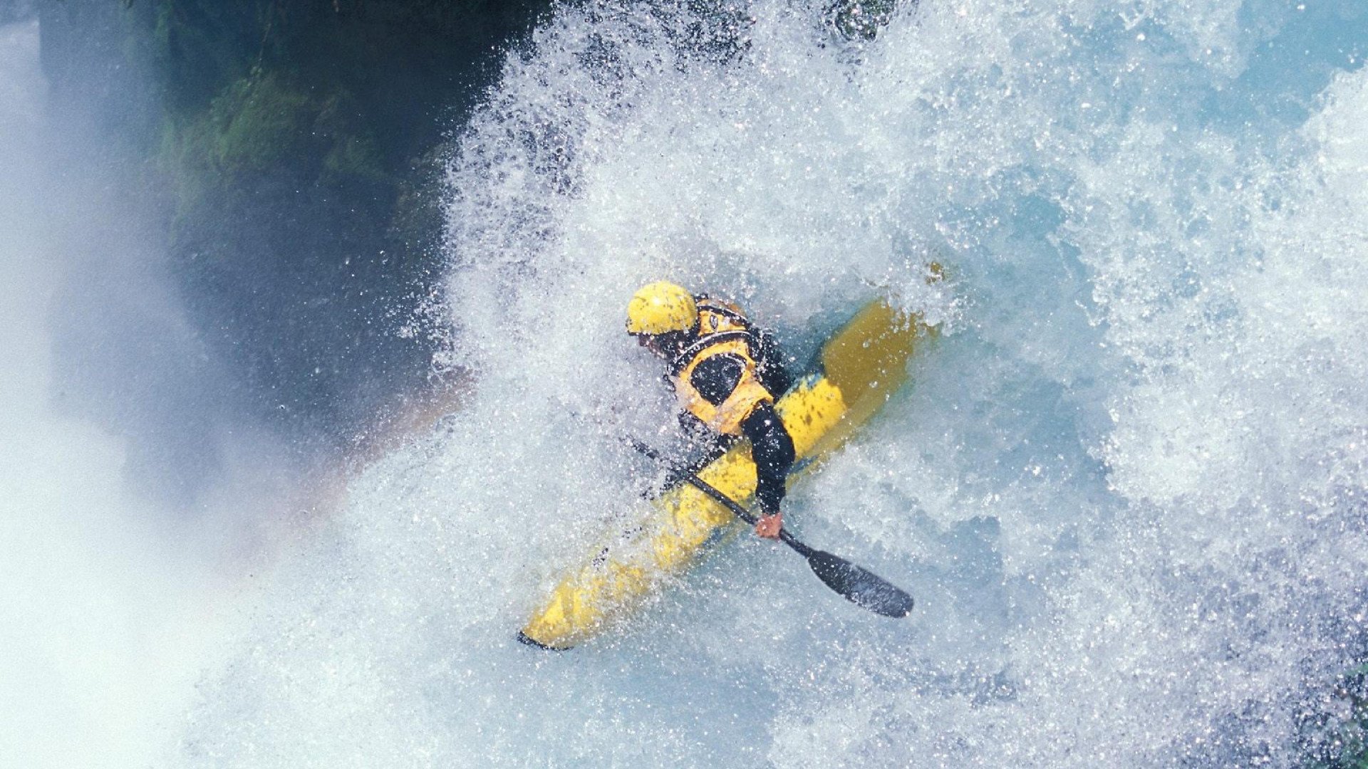 世界杯裁判组被邀请参与欧冠裁判培训课程 实现双向交流